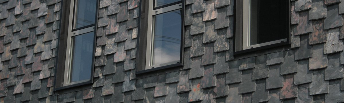 Dach und Fassade - Afrika Naturstein & Teak Shop