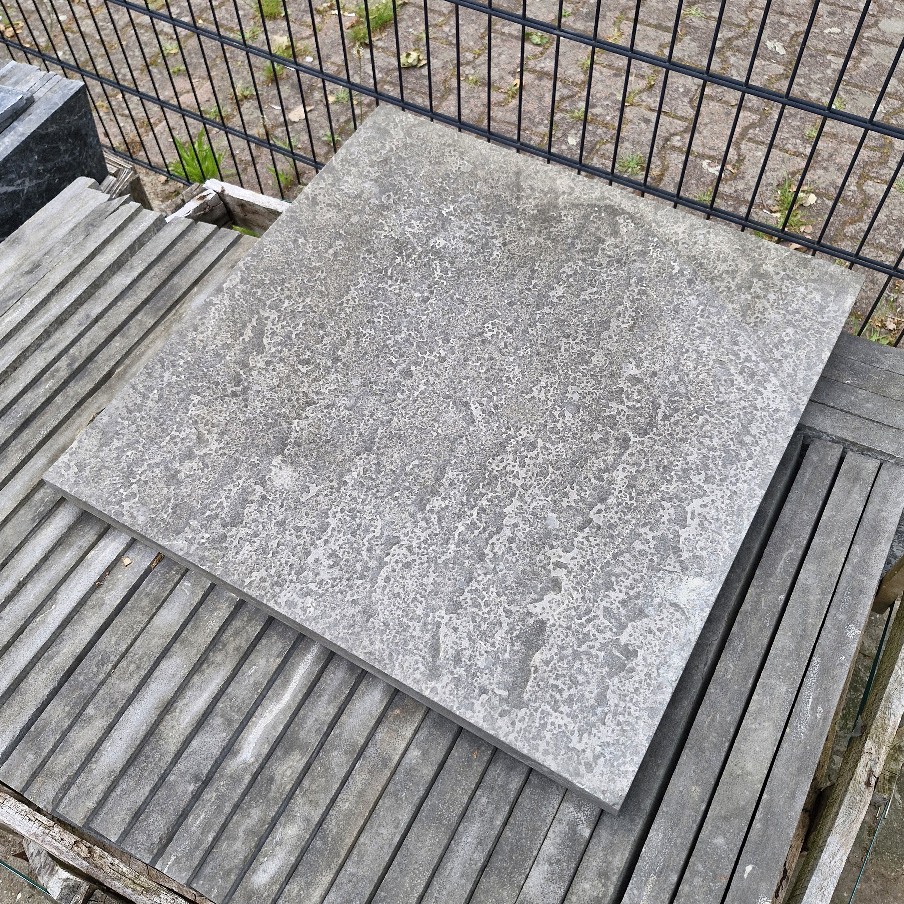 Terrassenplatten | Kalkstein | Naturstein | Restposten