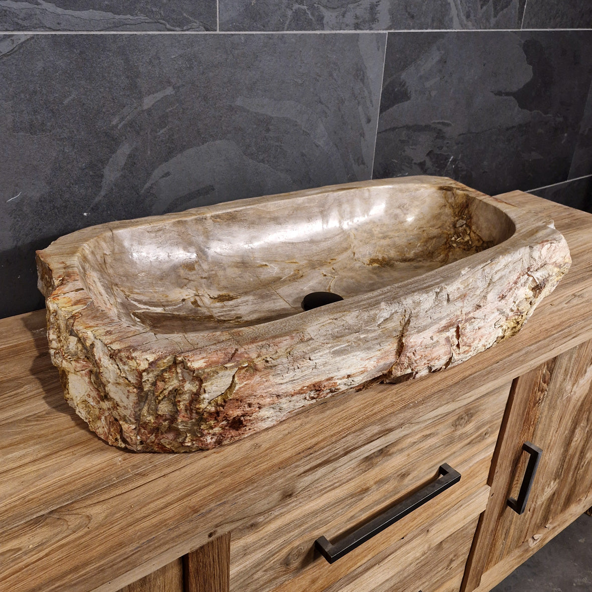 Aufsatzwaschbecken aus versteinertem Holz | Naturstein | Unikate | 80-100 cm - Badgestaltung