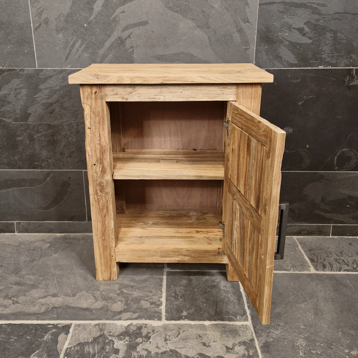 Lombok Badezimmer-Unterschrank aus Teak oder Altholz, 66x45x80cm, für stilvolle Badgestaltung, natürliche Holzoptik