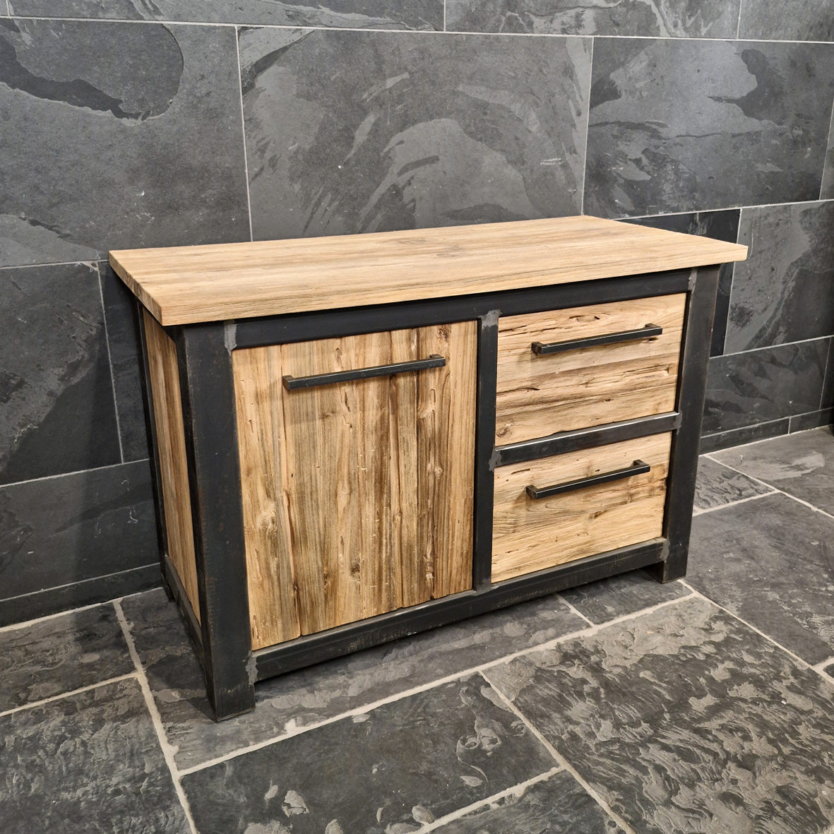 Badunterschrank aus Altholz von Metal Look, nachhaltige Badgestaltung, 120x55x80cm, naturbelassene Holzoptik, Model 2