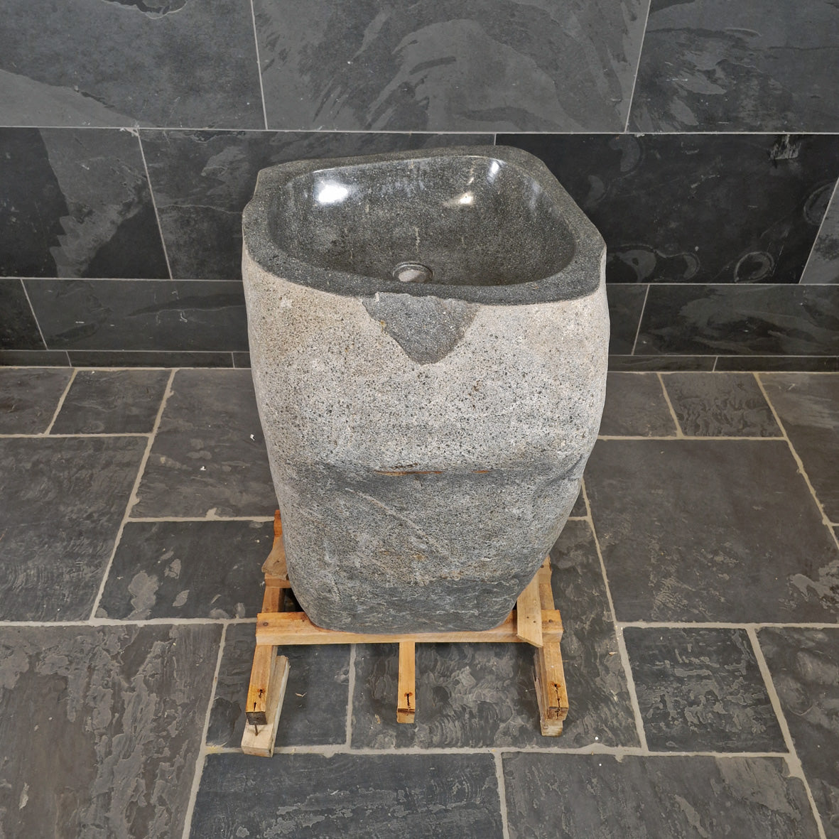 Standwaschbecken Flussstein | 55 x 60 x 88 cm | C1 - Badgestaltung