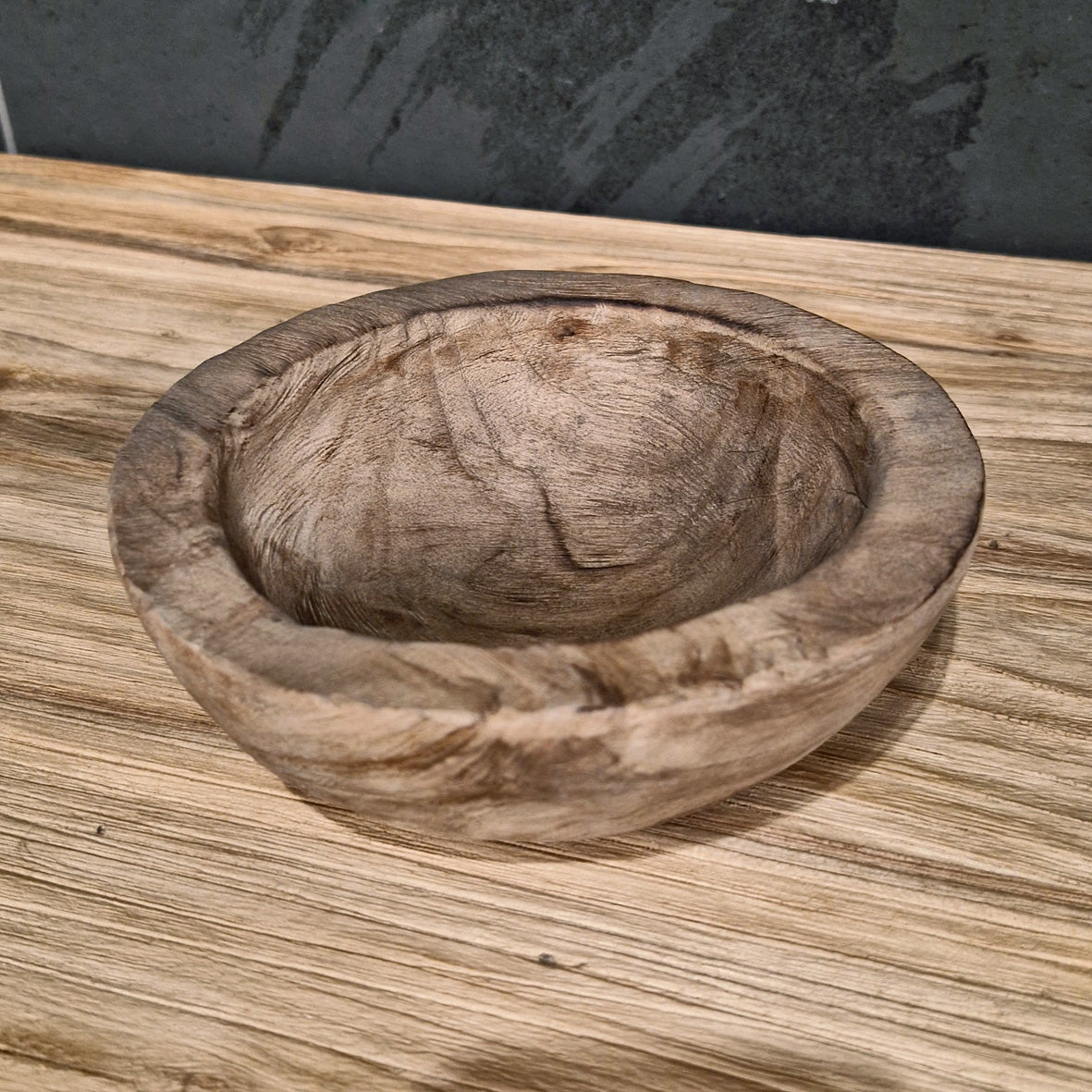 Dekorative Teakholschale für Badgestaltung, Maße 19x18x7cm, aus hochwertigem Teakholz, verschiedene Größen erhältlich