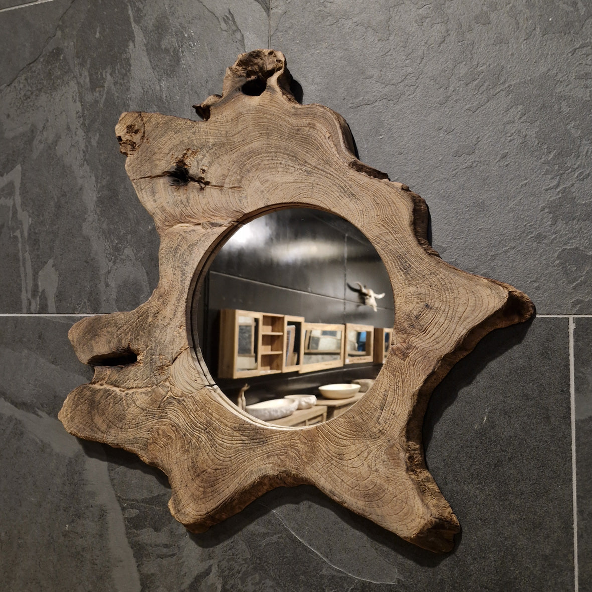 Wandspiegel Badspiegel aus Baumscheibe, rechteckig, 58x56x3 cm, für moderne Badgestaltung, von Baumstumpf.