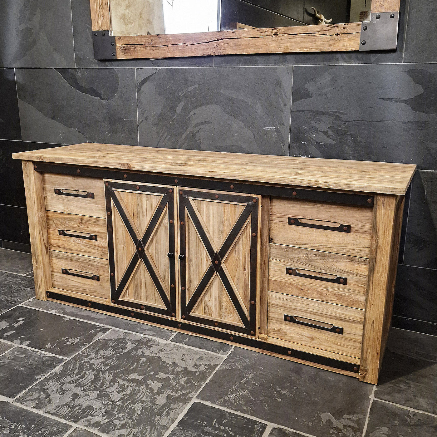 Unterschrank mit Schiebetüren aus recyceltem Teakholz, Surakarta, für Badgestaltung, 186x55x80 cm, modernes Design