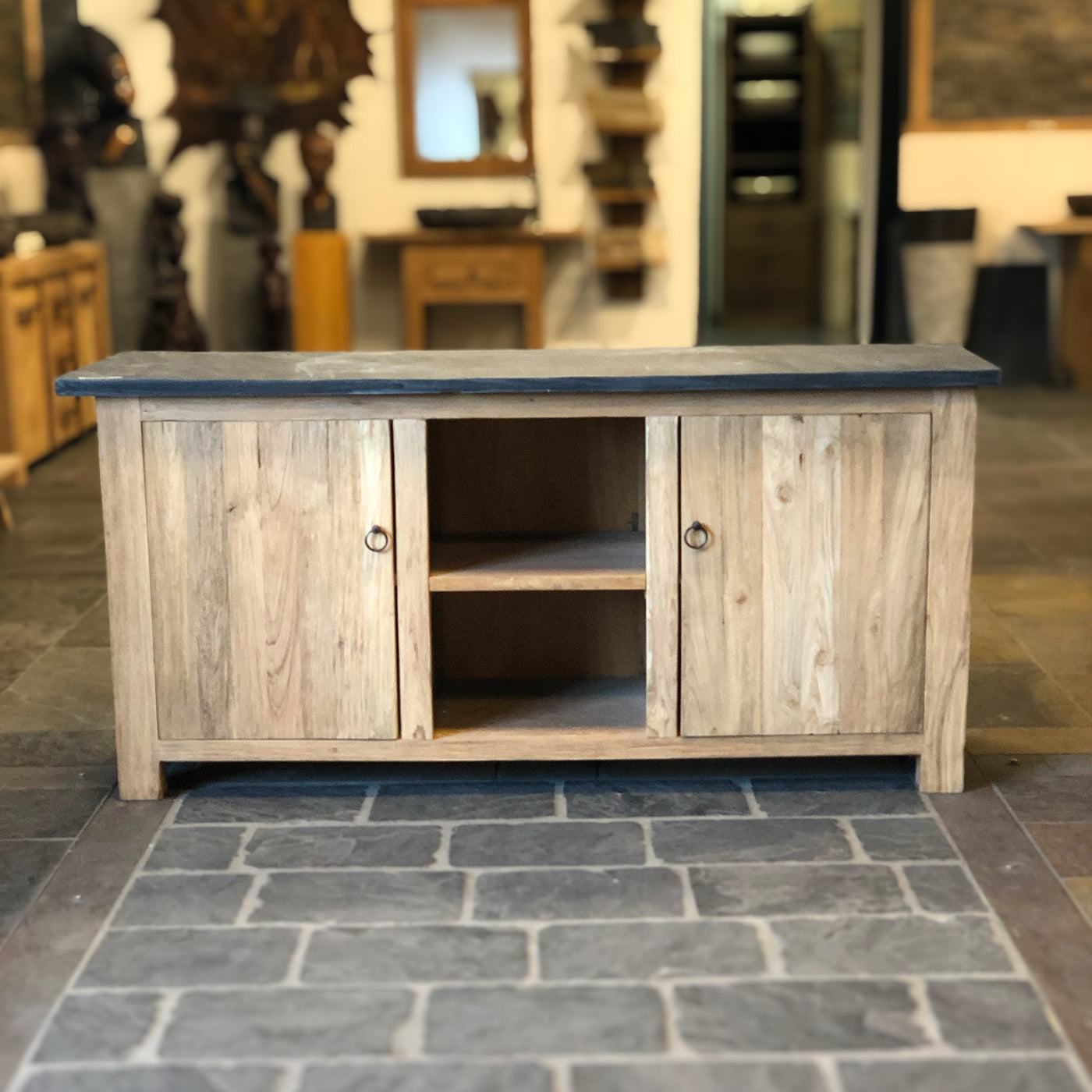 Waschtischunterschrank aus Teakholz von Borneo, 170 cm breit, mit natürlichem Massivholz-Design für Badezimmer.