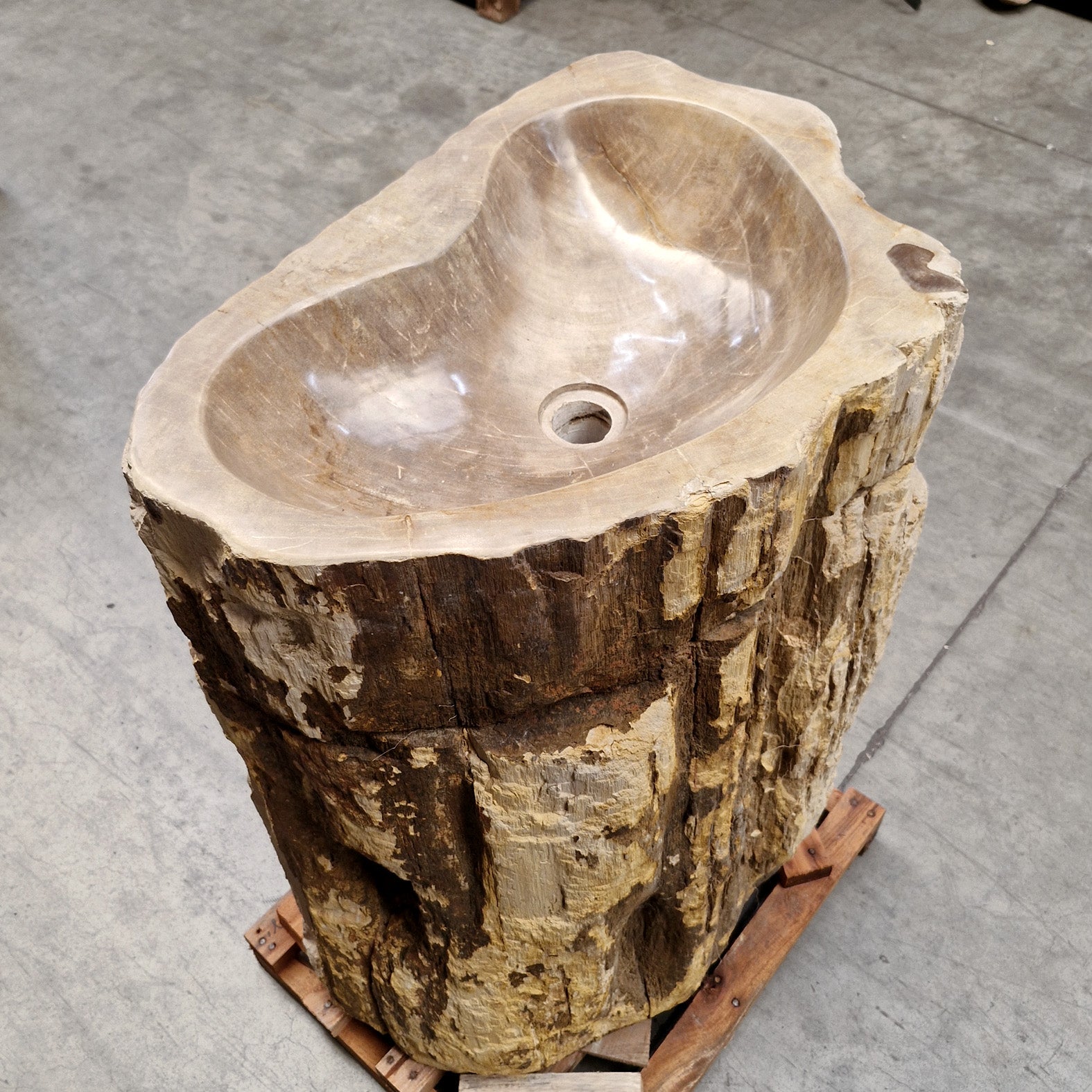Standwaschbecken Versteinertes Holz | 59 x 43 x 90 cm | O2 mit Hahnloch - Badgestaltung
