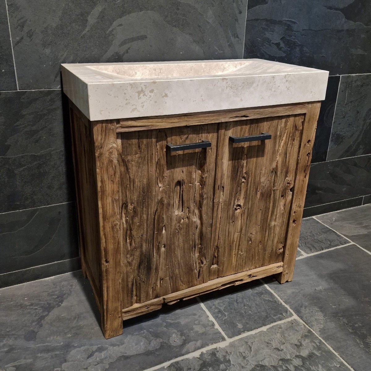 Natürliche Badezimmermöbel mit Waschtisch aus Massivholz, Bantam Model 7, moderne Badgestaltung mit Holzoptik.