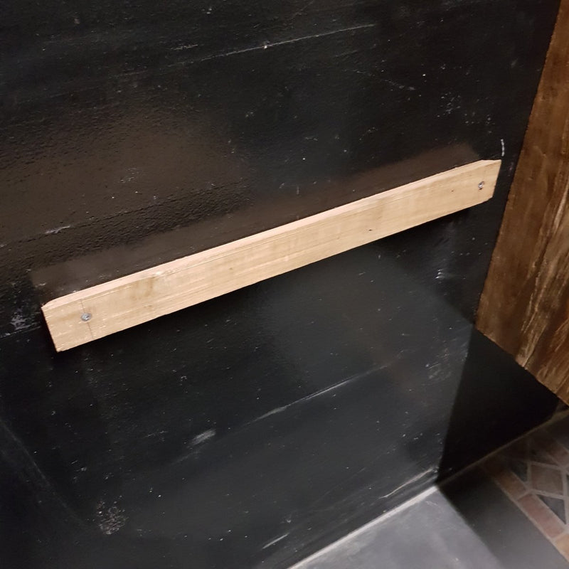 - RIAU Hängeschrank 65 x 48 x 44 cm - Dunkel (gebrannt) - Badgestaltung | Afrika Naturstein