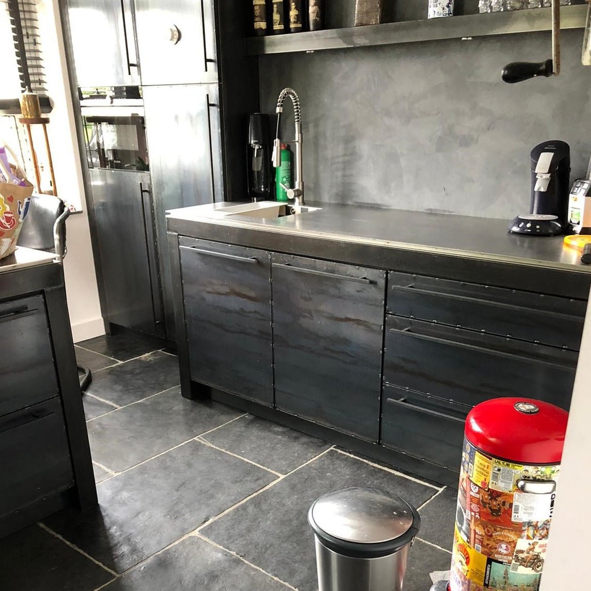 Fliese Natursteinfliese Kalkstein Chateau Noir - Kalksteinfliesen | CHATEAU NOIR - 18 x 18 x 2.0 - 2.5 cm - Fliesen | Afrika Naturstein