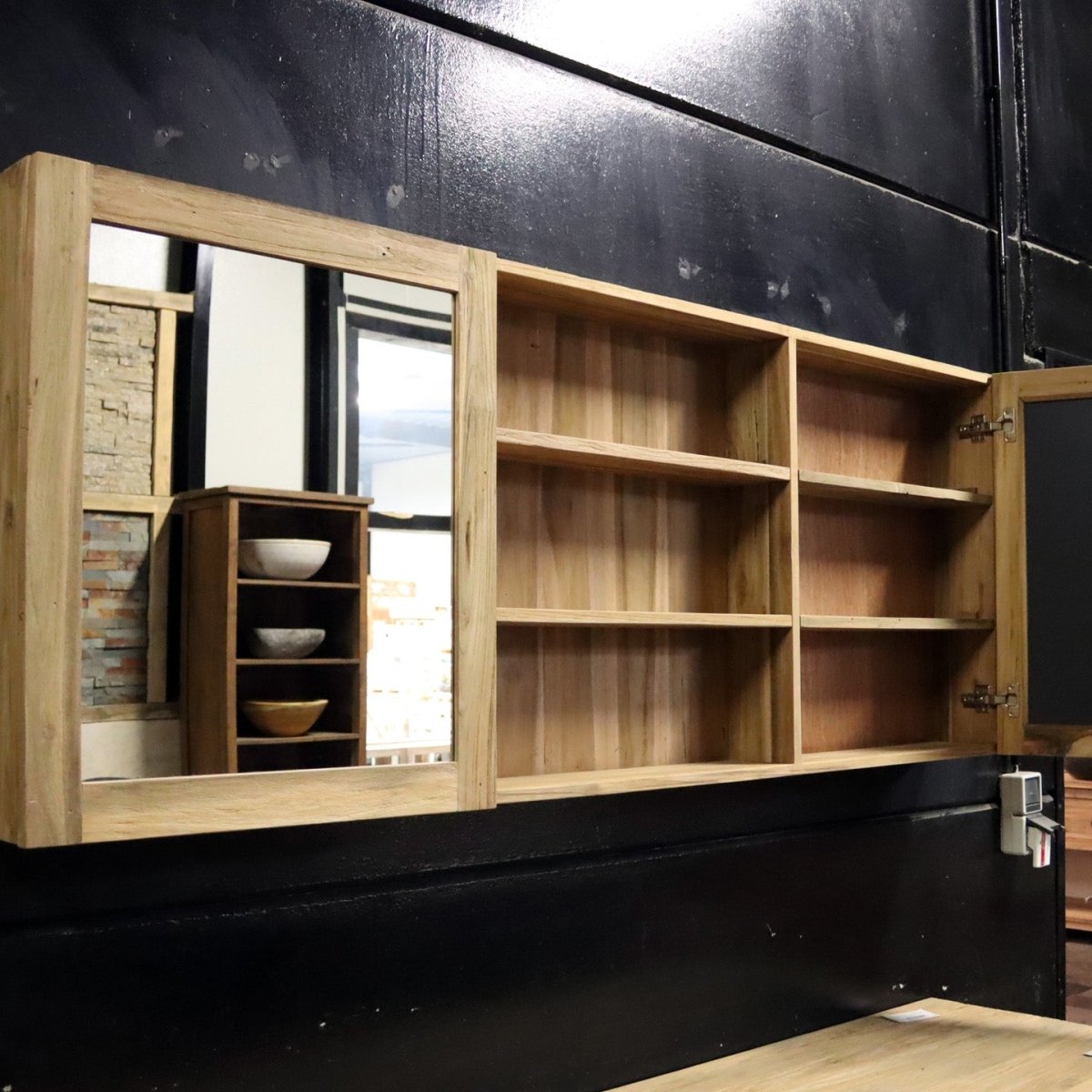 Spiegelschrank aus recyceltem Teakholz, Badspiegel, 140-180 cm breit, 70 cm hoch, für moderne Badgestaltung von MALAYA