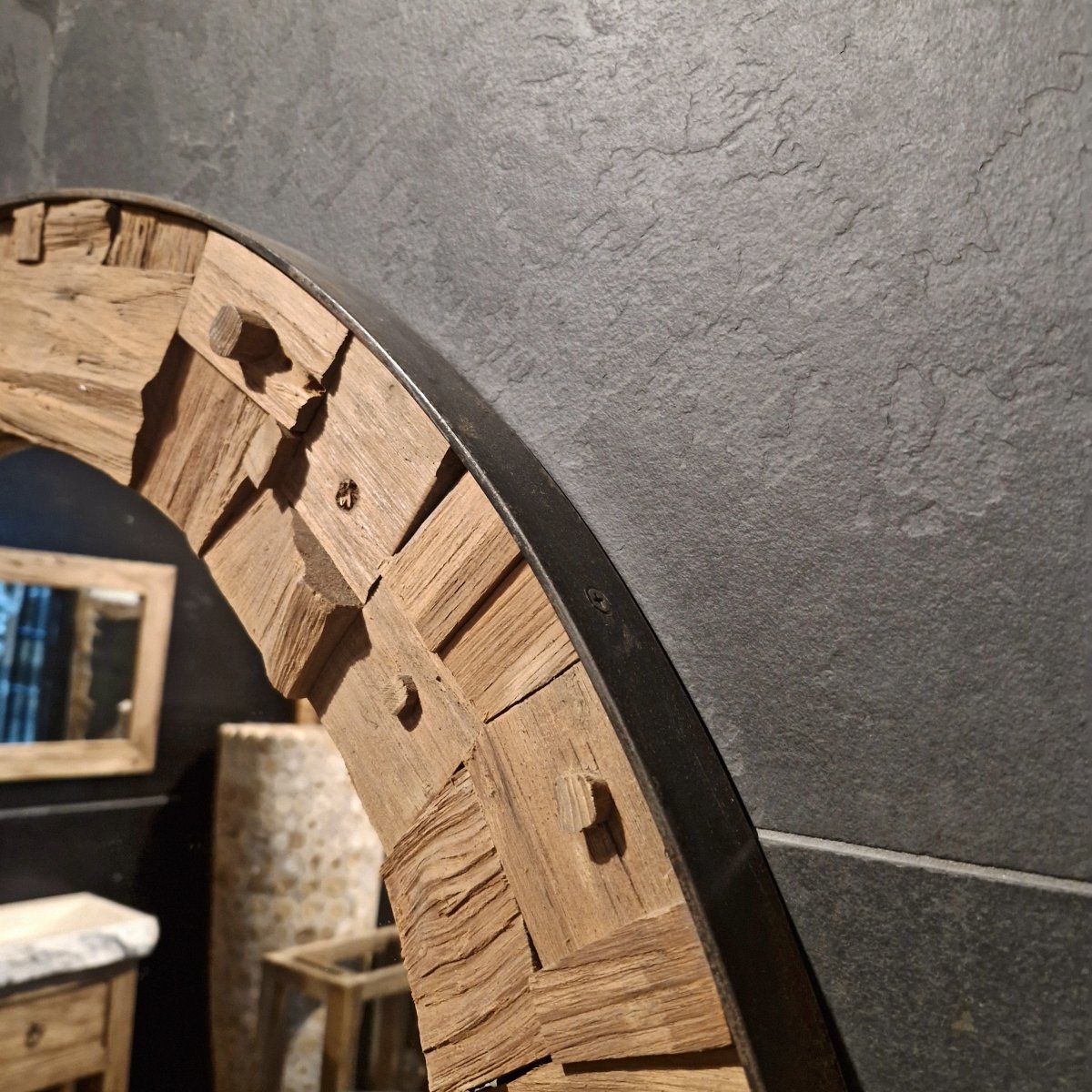 Wandspiegel Badspiegel aus recyceltem Teakholz in verschiedenen Größen für elegante Badgestaltung, von WANDSPIEGEL.