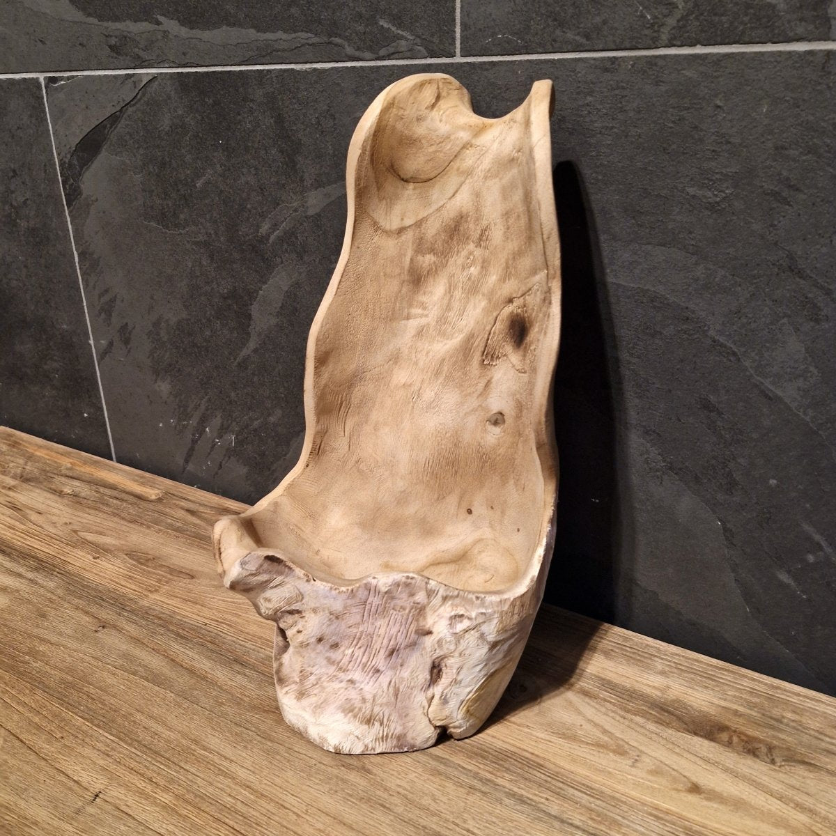 LADA Badgestaltung aus recyceltem Teakholz in verschiedenen Größen, natürliche Holzoptik, von Körbchen.