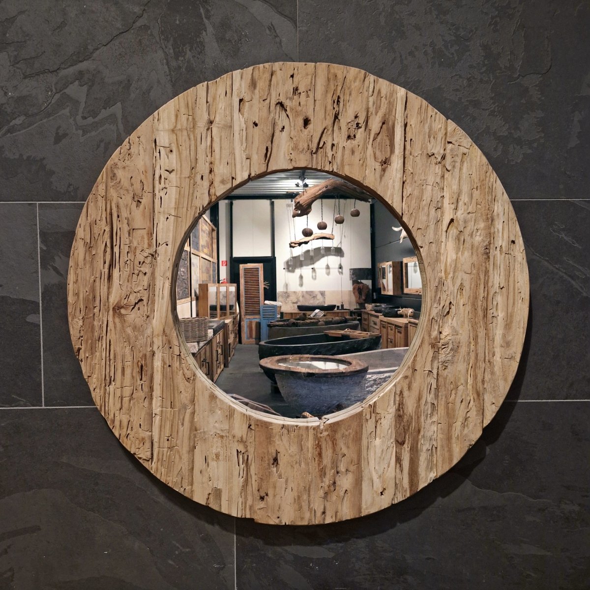 Wandspiegel Badspiegel aus recyceltem Teakholz in verschiedenen Größen für moderne Badgestaltung, von WANDSPIEGEL