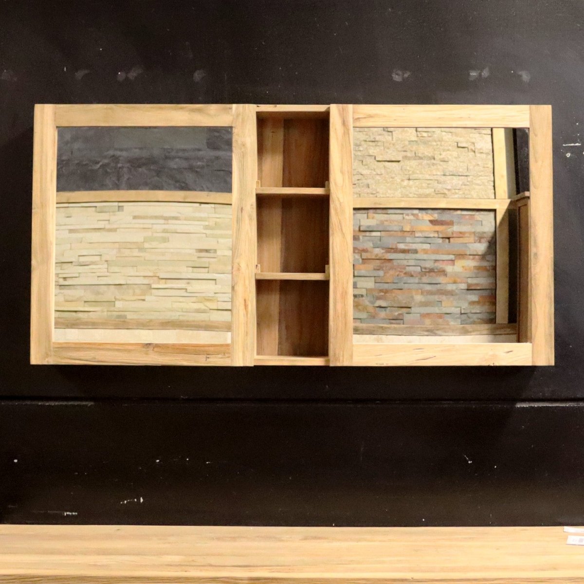 Recycelter Teakholz Spiegelschrank für Badgestaltung, 140-180 cm breit, 70 cm hoch, von MALAYA, elegante Badspiegel.
