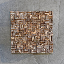 Holzverblender aus Baumrinde von BAUMRINDE, natürliche Oberflächenstruktur, ideal für dekorative Wandverkleidungen