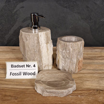 Dreiteiliges Badset aus versteinertem Holz mit Seifenspender, ideal für stilvolle Badgestaltung, von SEIFENSPENDER.