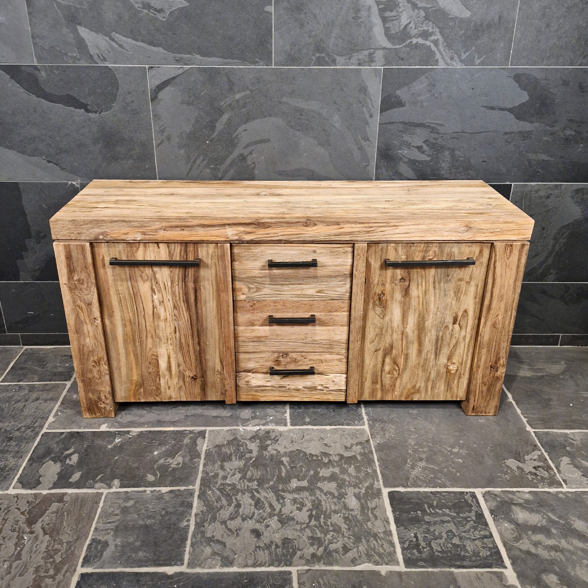 Nachtschrank für Bad aus nachhaltigem Teakholz, Bali Model 1, 160x52x80cm, handgefertigt, stilvolle Badgestaltung