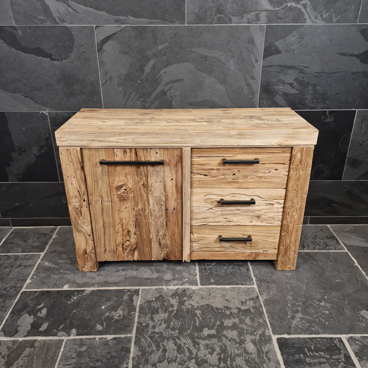 Bali Teakholz Badezimmer-Unterschrank, schlichte elegante Badgestaltung aus natürlichem Teakholz, Modell 2, mit Türen und Stauraum