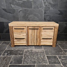 Handgefertigter Badezimmer-Unterschrank aus Teakholz mit rustikaler Oberfläche, Modell 3, für stilvolle Badgestaltung.