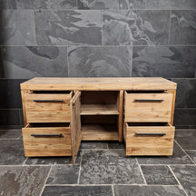Handgefertigter Badezimmer-Unterschrank aus Teakholz von Bali mit rustikaler Oberfläche, Modell 3, Maße 180x52x80 cm.