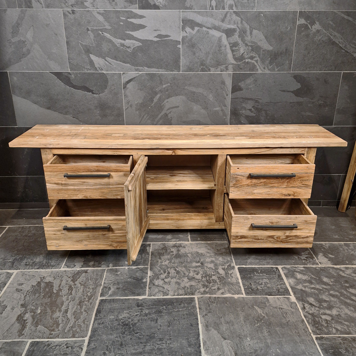 Badezimmermöbel mit Waschbeckenunterschrank aus recyceltem Teakholz, Badgestaltung von BINTAN, großzügiger 240 cm Unterschrank