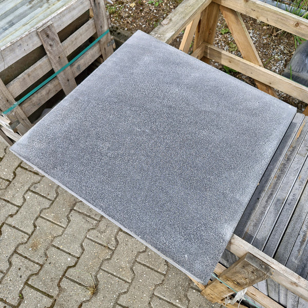 Terrassenplatten | Geflammt und gebürstet | Naturstein | Restposten