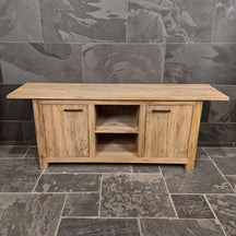 Natürlicher Badezimmer-Unterschrank aus recyceltem Holz von Borneo, Pflegeleicht, Modell 2, mit Maßen 204x55x80 cm.