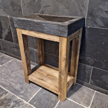 Moderner Badmöbel mit glattem Blaustein-Waschtisch aus recyceltem Teakholz, elegante Badgestaltung von Denpasar