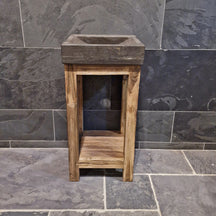 Moderner Badmöbel mit glattem Blaustein-Waschtisch aus recyceltem Teakholz, von Denpasar, für stilvolle Badgestaltung.