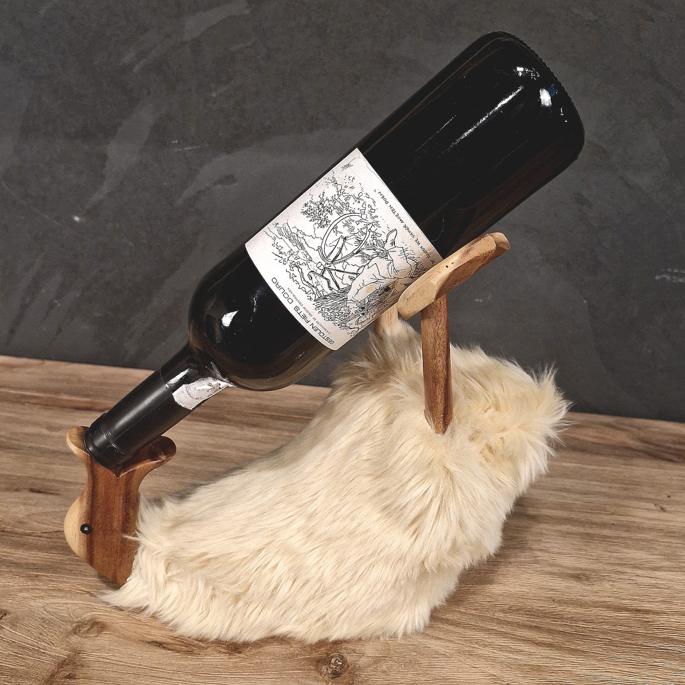 Beige Deko-Ente aus Plüschfell von TIERE, "Drunking Duck" mit niedlichem Design, ideal als Dekorationsfigur