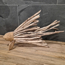 Deko Fisch aus Altholz, Badgestaltung, Maße 12x42x60 cm, gefertigt von TIERE, detailreiche Holzfigur für Badezimmerdeko