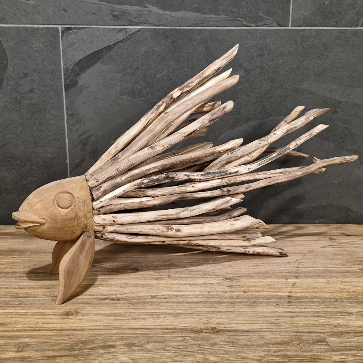 Deko Fisch aus Altholz in Badgestaltung, Maße 12x42x60 cm, handgefertigt von TIERE, natürliche Holzoptik