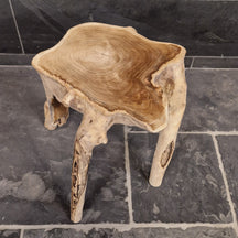Hocker aus Wurzelholz und Altholz, handgefertigt für Badgestaltung, quadratisch, 35x35x43 cm, stilvoller Naturlook