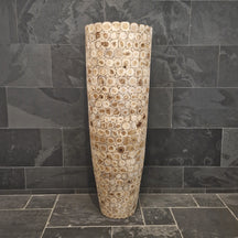 Große runde Holzvase für Badgestaltung, naturbelassen, stilvolle Dekoration für Badezimmer, von der Marke VASE.