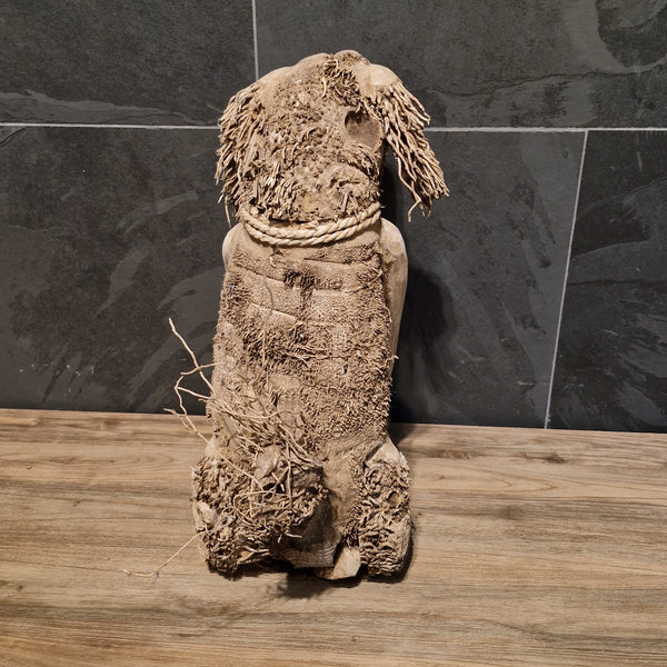 Anjing | Hond | Wortelhout