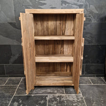 Nachhaltiger Doppeltür-Wandschrank von Kodia für Badgestaltung, Maße 90x45x145 cm, modernes und zeitloses Design