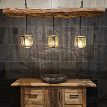 Hängelampe aus Metall mit Holzdesign, ideal für Badgestaltung, moderne Beleuchtung, sichtbar mit Holzbalken und stilvollem Design