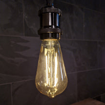 Hängelampe METALLRAD mit vier Birnen, moderne Badgestaltung, elegante Metalllampe für Badezimmerbeleuchtung