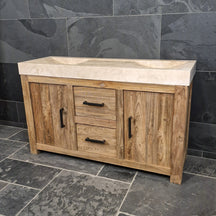 Badezimmermöbel mit Waschtisch aus recyceltem Teakholz, Milan-Unterschrank mit Travertin-Glatt-Oberfläche, von MADURA
