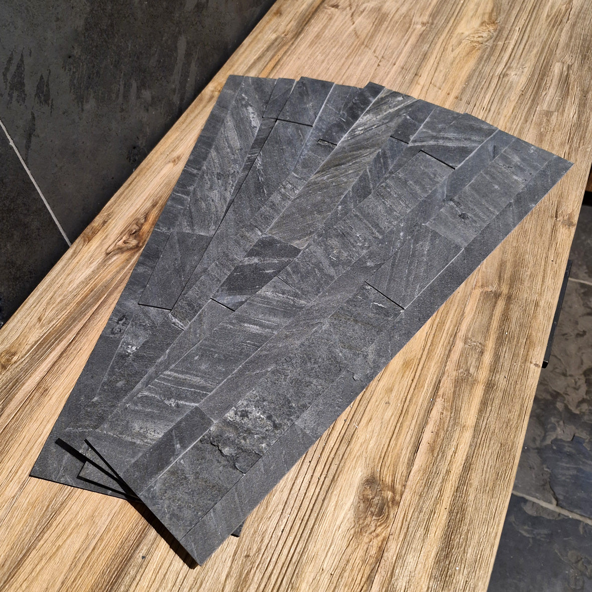 Schiefer-Verblender von OPAL BLACK, 3D-Ultralight-Sticker, natursteinoptik, dekoratives Wandpaneel für modernes Interieur