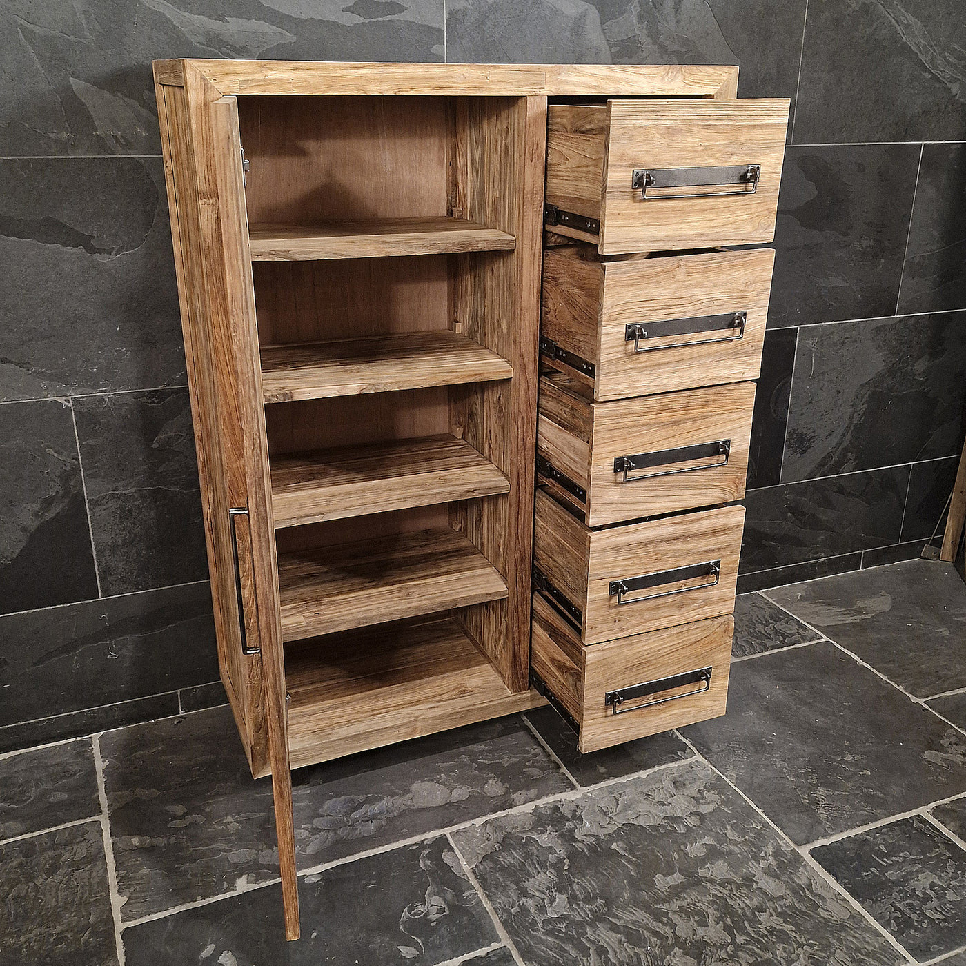 Hochschrank von PELEMSEWU mit Carving-Tür, Badgestaltung, Maße 100x40x140cm, elegantes Holzdesign