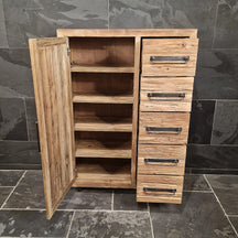 Hochschrank von PELEMSEWU für Badgestaltung, recycelt und nachhaltig, aus langlebigem Material, 100x40x140 cm, stilvoll und funktional