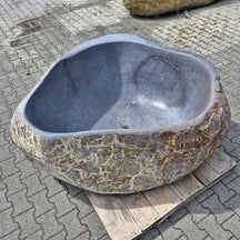 Freistehende Badewanne im Flussstein-Design, Maße 170x175x60 cm, POSEIDON Badgestaltung für ein elegantes Badezimmer