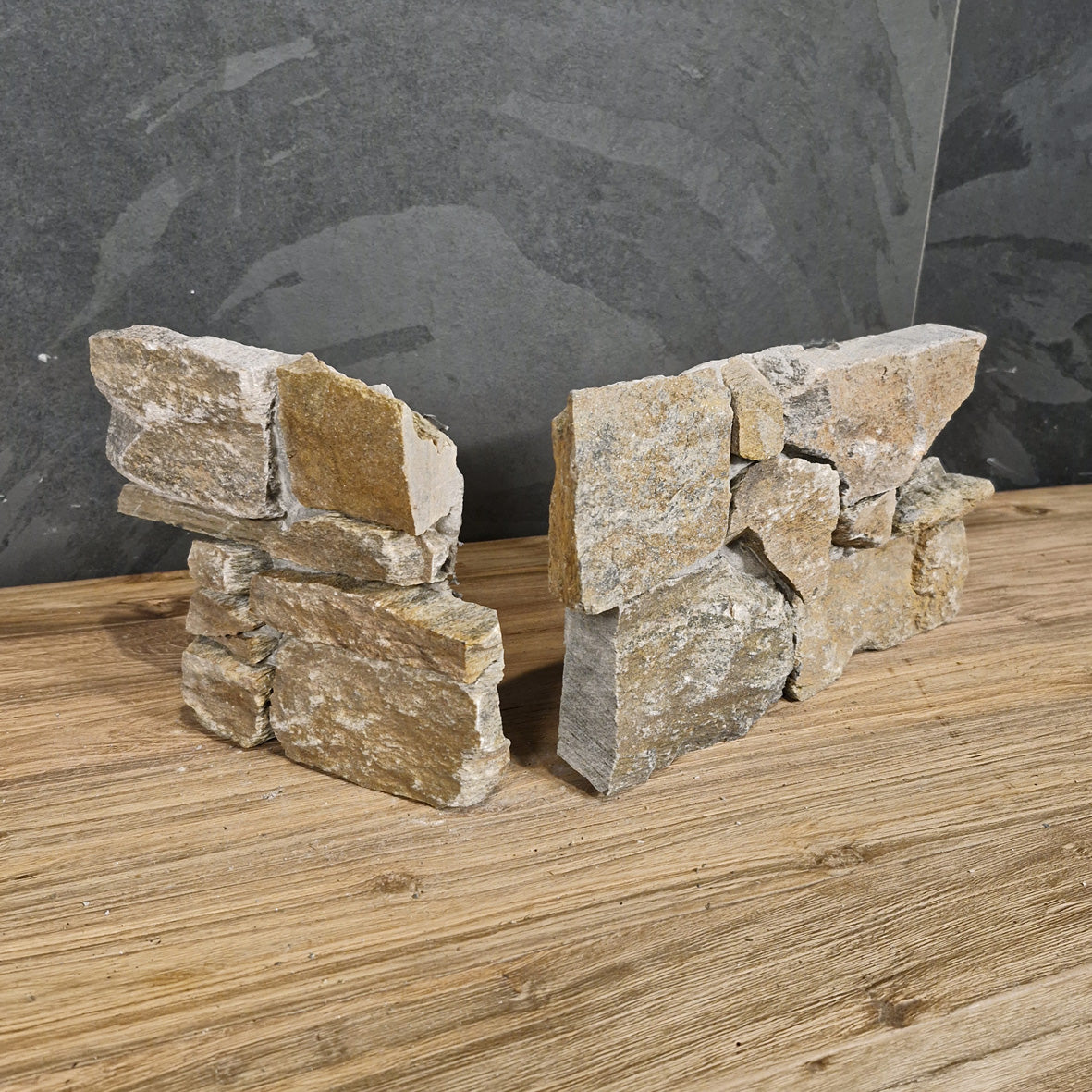 Rocks Verblender Quarzit Rustique für Innen und Außen | Afrika