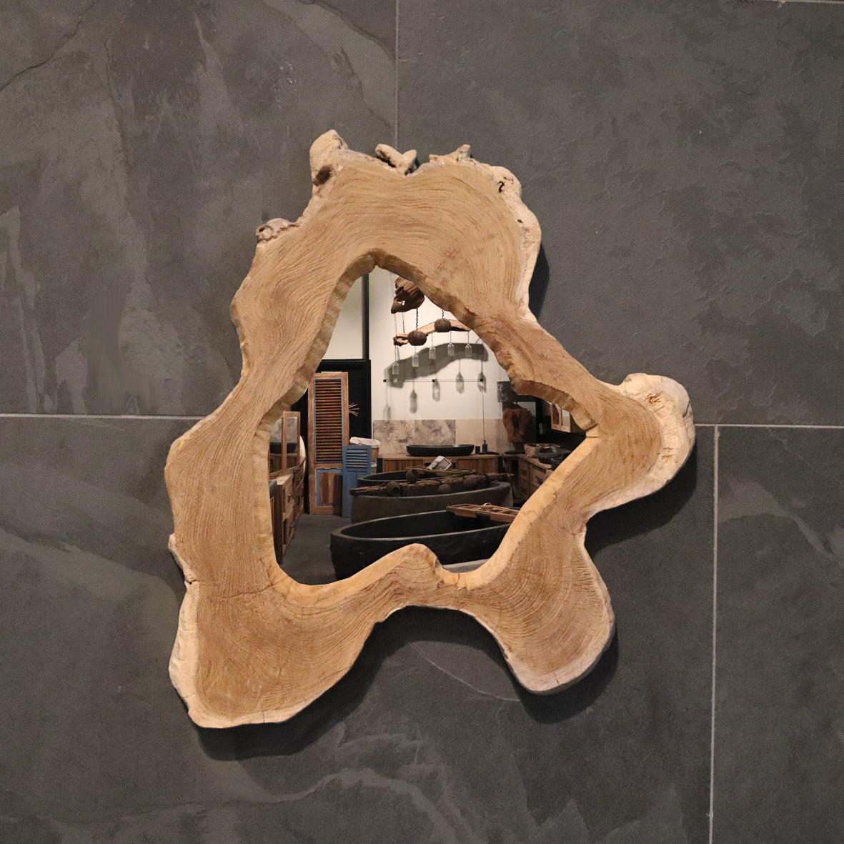 Recycelter Teakholz-Wandspiegel für Badgestaltung, 53x59 cm, naturbelassen, von Baumstumpf, nachhaltiges Design