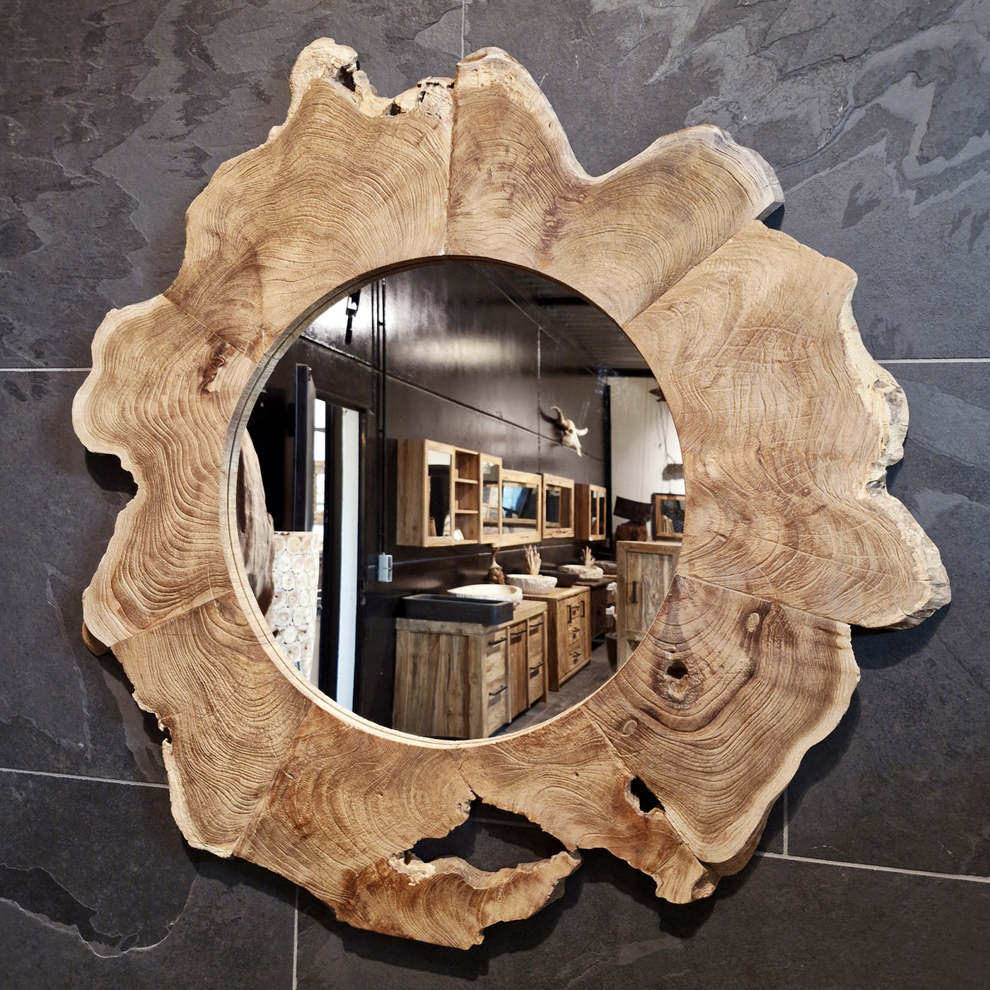 Recycelter Wandspiegel Badspiegel von Baumstumpf, 87x4x88 cm, aus Teakholz für moderne Badgestaltung