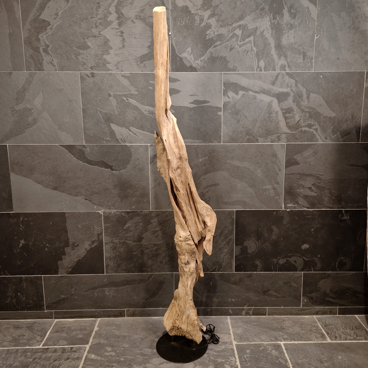 Indische Wurzelholz Stehlampe von STEHLAMPE, Badgestaltung, naturbelassenes Holz, 190 cm hoch, einzigartige Wurzelholz-Optik