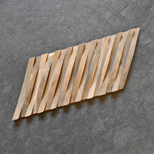 WAVE Holzverblender aus Teakholz, natürliche Oberfläche, ideal für dekorative Wandgestaltung, langlebig und stilvoll