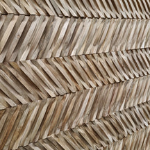 WAVE Holzverblender aus Teakholz, natürliche Holzoptik, langlebiges Verblender-Design für moderne Fassaden.